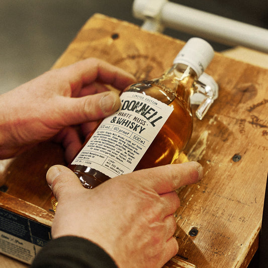 Whisky / Harte Nuss